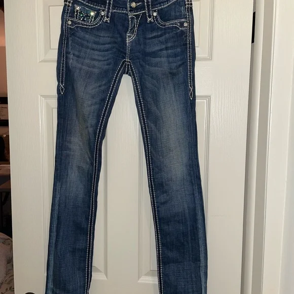 Rock Revival Buckle Jeans - Picture 5 of 8